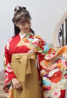 S529の着物と379の袴の動画